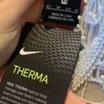 Nike NWT  Sweater Sz XS Photo 2