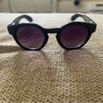 Betsey Johnson sunglasses Photo 3