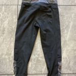 Athleta  Pants Womens Small Stripe Crop Capri Leggings Yoga Gym Active 9640128 Photo 1