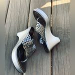 Cute Carlos by Carlos Santana platform sandals 🌷🌷 Silver Size 6.5 Photo 6
