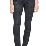 Calvin Klein NWT Mid Rise Skinny Black Camo Jean in Camo Print size 32 new Photo 1