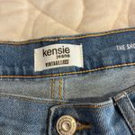 Kensie ‎ Vintage Luxe Denim Shorts Frayed Hem Light Wash Casual Y2K Size 10 Photo 2