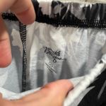 New Disney Parks Disney Boutique Black And White Floral Tinkerbell Skirt XS Photo 1