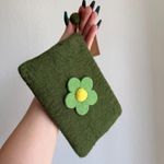 Vintage Nepal Handmade Felt flower & bauble zip Pouch in green lime & yellow nwt Photo 1