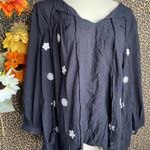 Doe & Rae ✅3/$30✅NWT  Black/White Embroidered Long Sleeve Boho Peasant Top MED Photo 3