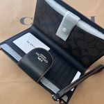 Coach Phone Wallet With Leopard Print And Signature Canvas Interior cc869 Photo 3