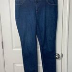 Roz & Ali NWOT women’s medium wash denim blue stretch skinny jeans pants size 16 Photo 0