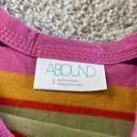 Abound  rainbow‎ top small Photo 1