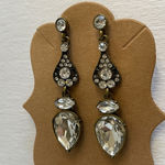 NWT Crystal Drop Statement Earrings Silver Photo 2