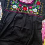 Mexican embroidery handmade blouse size medium nwot Black Photo 1