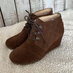 Toms Desert Wedge Boots Brown Suede Shearling Womens Size 8 Photo 2