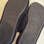 Dearfoams slippers sandal style w/between the toe style terry cloth size 7/8 Photo 3