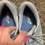 ASICS  GEL-QUANTUM 360 low woman athletic tennis shoes size 9.5 white grey Photo 4