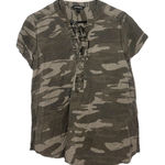 EXPRESS Shirt Women Large Green Camouflage Top Short Sleeve L. (247) Photo 0