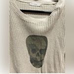 moon&madison MOON AND MADISON TAN AND GREEN SKULL OVERSIZED SWEATER Photo 1