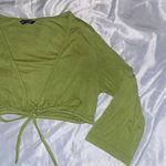 SheIn green tie front crop top Photo 2