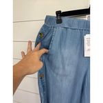 FOR THE REPUBLIC Chambray Size M Wide Leg Side Button Frayed Hem Ankle Photo 4