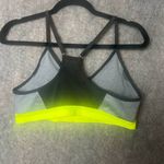 Nike Dri Fit Woman Size XL Athletic color block sports bra Photo 3