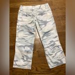 Unionbay  Y2K. Light camo cropped pants. Size 9 Photo 1