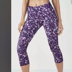 Fabletics Gia Print Powerlite Purple Camo Capri. Size Medium. EUC Photo 0
