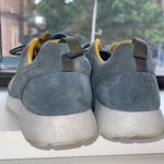 Nike  Rosherun Blue and Yellow Athletic Shoes with Cushioned Design Photo 6