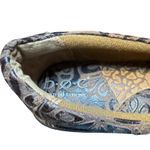 BOC Born Concept Shoes Womens Size 8 Multicolor Embossed Leather Clogs Comfort Brown Photo 3