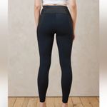 ADAY THROW IT HIGHER NAVY & BLACK ZIPPER FRONT LEGGINGS WITH POCKETS Size M Photo 5