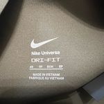 Nike Universa Women's Medium-Support High-Waisted 5" Biker Shorts w Pockets XS Photo 2