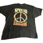 Spread Kindness Graphic T Photo 0