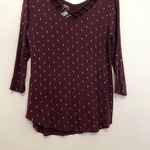 Maurice's  24/7 Patterned Tee Lattice V-Neckline Burgundy Maroon Red 3/4 Sleeve M Photo 4
