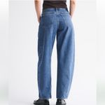 Abercrombie & Fitch Abercrombie Curve Love The Barrel Mid Rise Jeans Photo 4