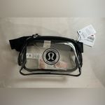 Lululemon NWT Everywhere Belt Bag 1L Clear Black perfect for concerts Photo 4
