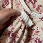 C&C California C & C California size 1X floral V neck sweater. Photo 4