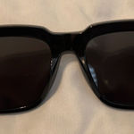 Burberry  Elsa black round sunglasses signature print stems excellent condition Photo 0