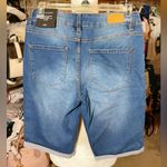 Tahari  RAYON DENIM MID-RISE BERMUDA ROLL CUFF 6/28 MIA short new with tag Photo 1