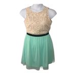 Speechless  Junior Dress Size 13 Crochet Top Chiffon Skirt Easter Party Photo 1
