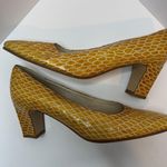 Rangoni Snakeskin Pattern Yellow Gold Pumps Size 8B Photo 5