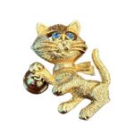 VINTAGE SIGNED AVON GOLD TONE BLUE EYED KITTY CAT BROOCH,FIGURAL,JINGLE BELL,PIN Photo 2