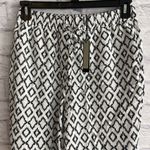 Tahari Women’s NWT Casual Comfortable Black White Jogger Style Pants Size M Photo 1