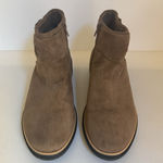 Clarks Taupe Suede Ankle Boots • Bow Accent • Women’s 8 (EU 39) Photo 3