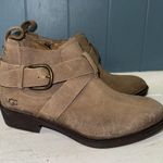 UGG Women's  WYLMA Tan Suede Ankle Boots Size 7 Waterproof Booties Photo 3