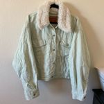 Levi's  Women's Sherpa Baby Baggy Trucker size XL Mint Green / Meadow Mist Photo 5