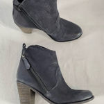 Charles David  Leather‎ Zipper Ankle Booties in Grey Size 5.5 Photo 0