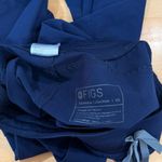 FIGS  Kade Cargo Scrub Pants Pockets Navy Size XS Photo 5