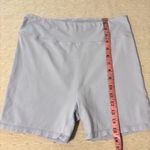Free People  Movement‎ Women's Lavender Shorts Size L Photo 3