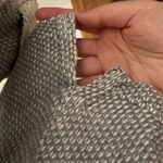 The Southern Shirt Company Southern shirt birdseye cotton flower logo embroidered sweatshirt grey size XL Photo 9