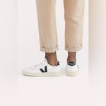 VEJA V-10 Sneaker Black White Womens Size 8.5 Photo 2