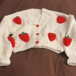 Handmade NWT Hand knit strawberry chunky knit cropped sweater cardiganan Photo 4