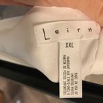 Leith  tie waist crepe shorts in ivory Photo 3