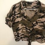 Storia  Brown Black Tan Camo Camouflage Short Sleeve Tie Button Down Crop Top M Photo 2
